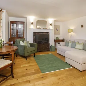 Apartment The Square Garden In For Up To 4 Guests, York