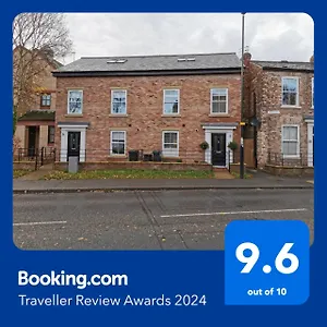Holiday home 3 Bedroom Townhouse, Free Parking, York